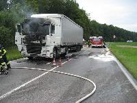 B3 - Fahrzeugbrand groß