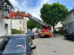 H1 - Rettung mit DLK Gebäude