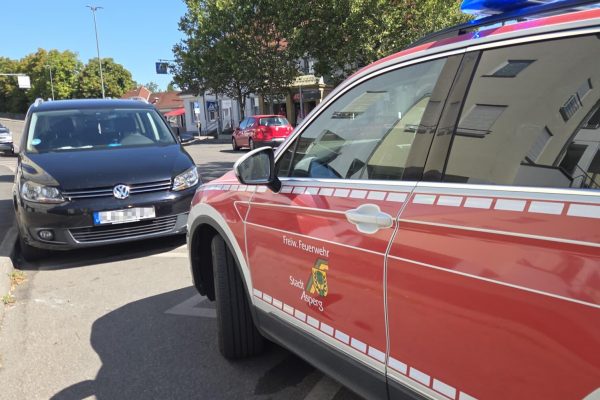 H1 – Person eingeschlossen Aufzug