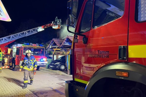 B4 – Feuer/Rauch Dach Mehrfamilienhaus